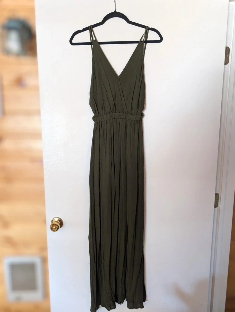 Lulu's Olive Green Sleeveless V-Neck Maxi Dress